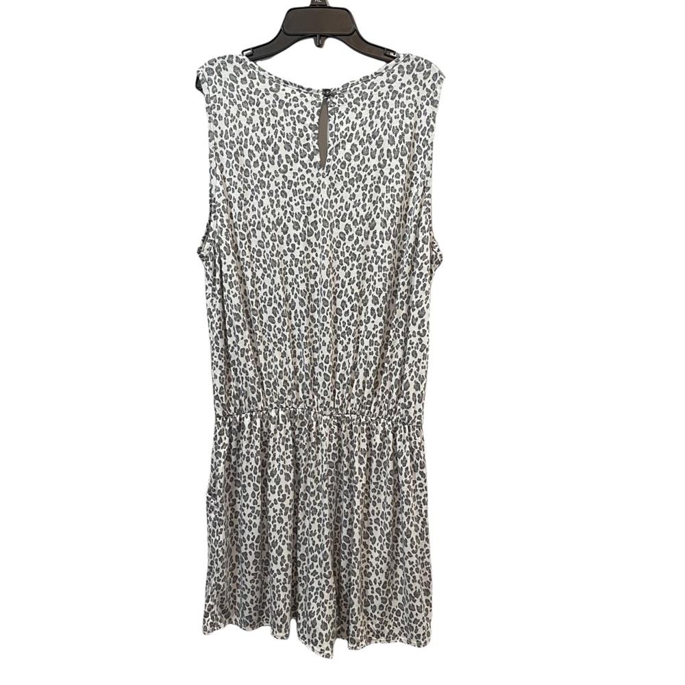 Haptics Romper light gray Leopard Print with Pockets Size | 3XL - Picture 4 of 4